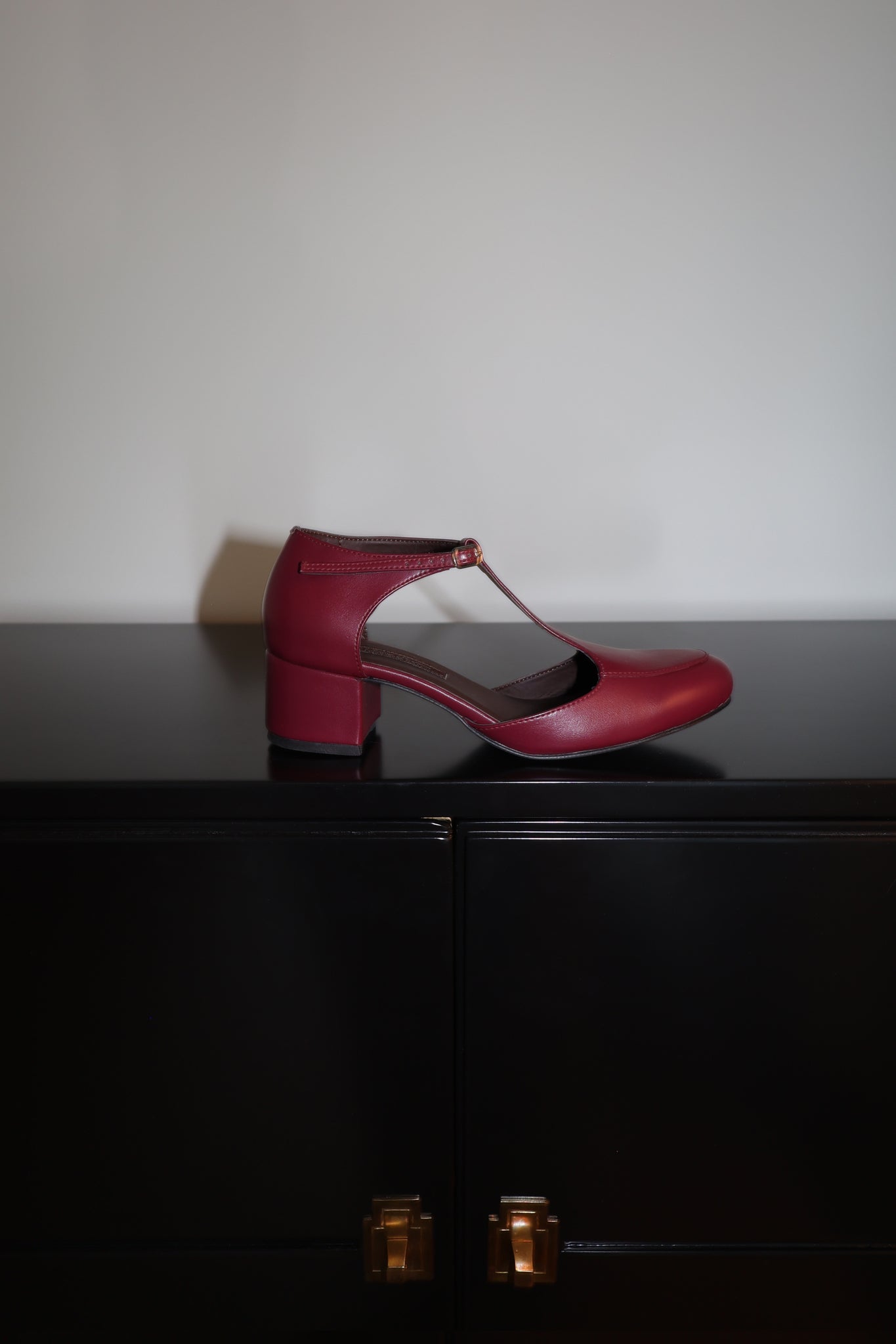 BURGUNDY T-STRAP HEELS